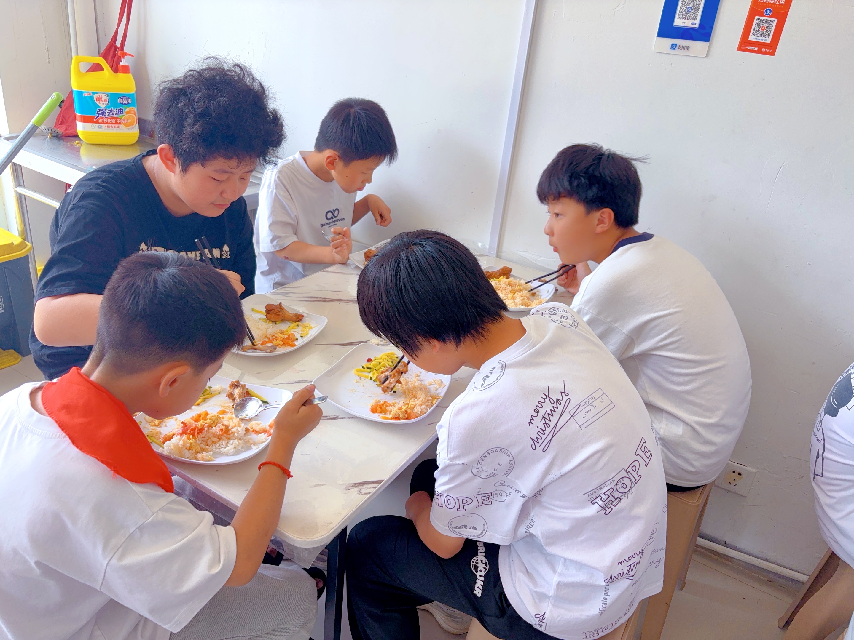 食堂餐饮